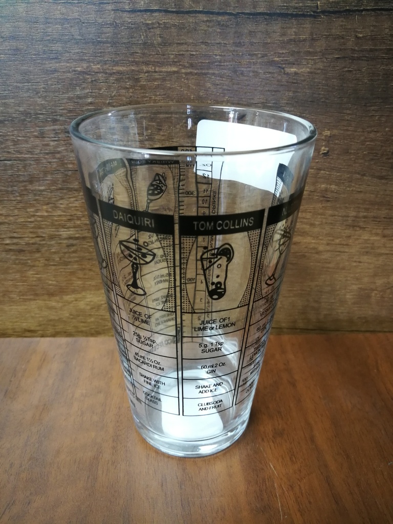 GENER VASO CON MEDIDAS 14.5*8CM AGITADOR