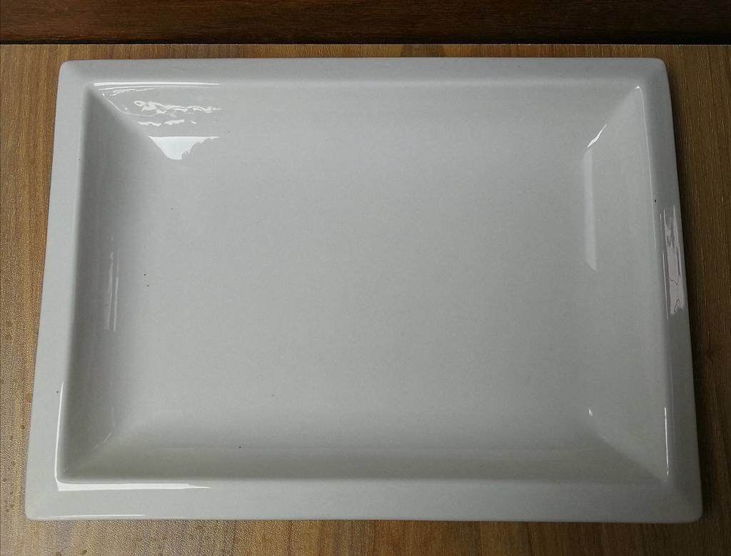 PLATO PORCELANA ORION RECTANGULAR BLANCO 25,5*18,5 CM